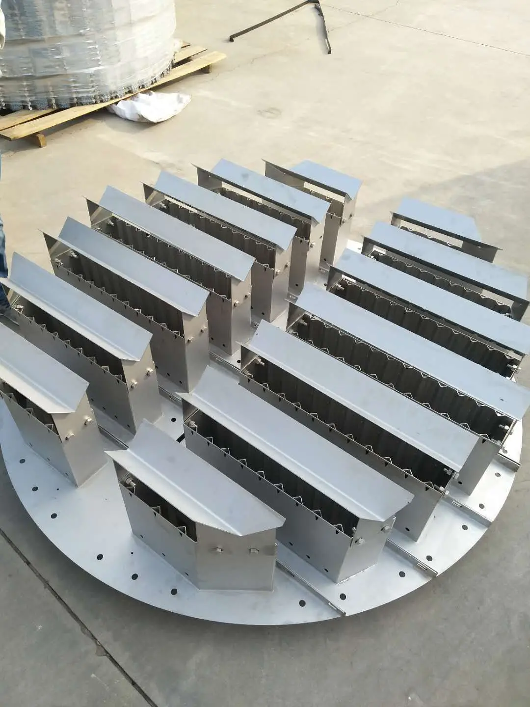 Stainless Steel Trough Pan Liquid Distributor Through Liquid Distributor