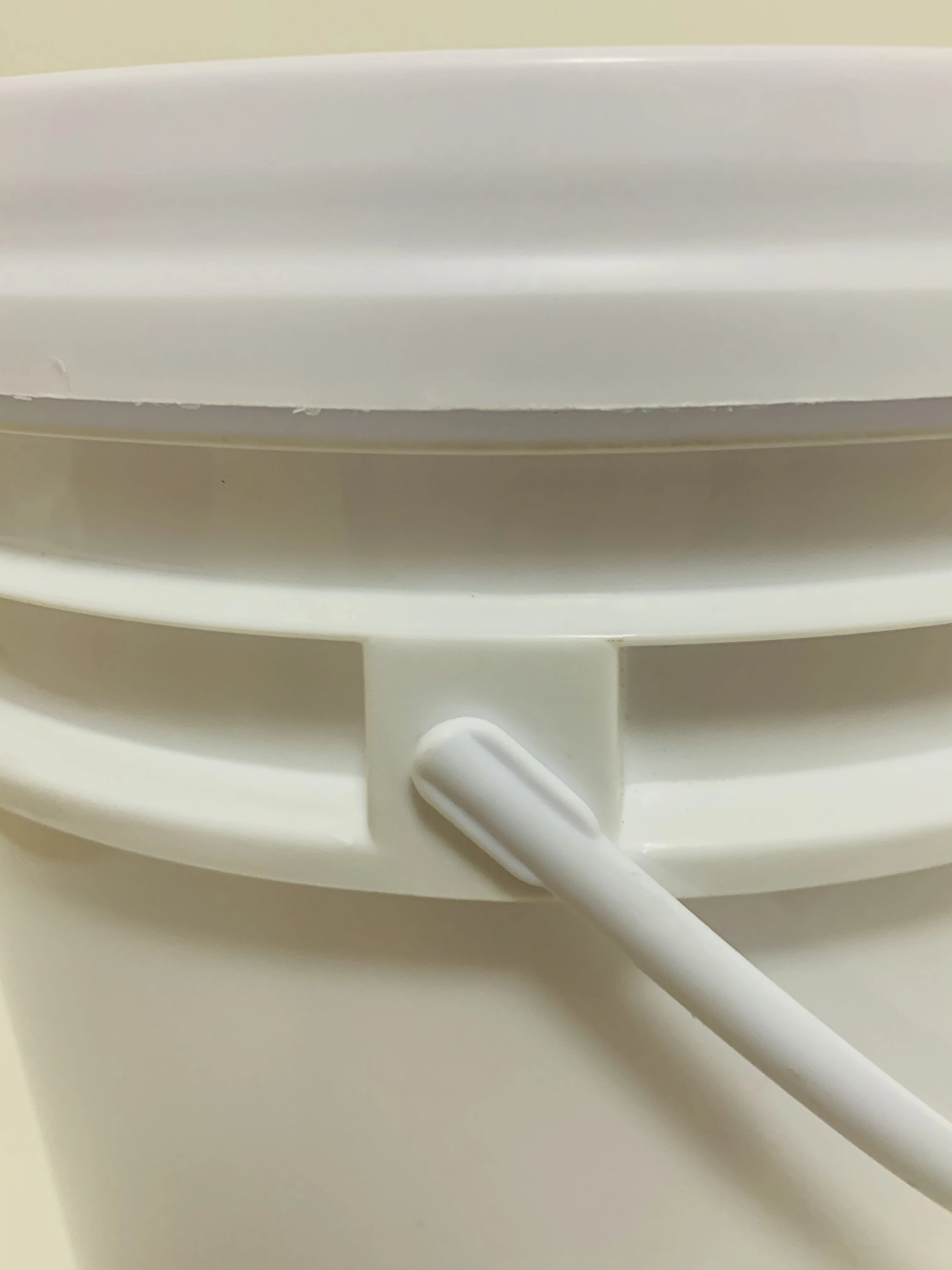 hot sale 18L round Recyclable durable food grade oil drum with lids plastic paint bucket