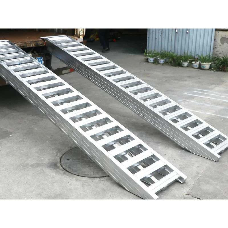 OEM ODM Custom Atv Ramps Aluminum SUV ORV 4.2 Meter 6 Ton  Heavy Duty Ramps For Pickup Trucks 6000Lb Car Loading Ramps