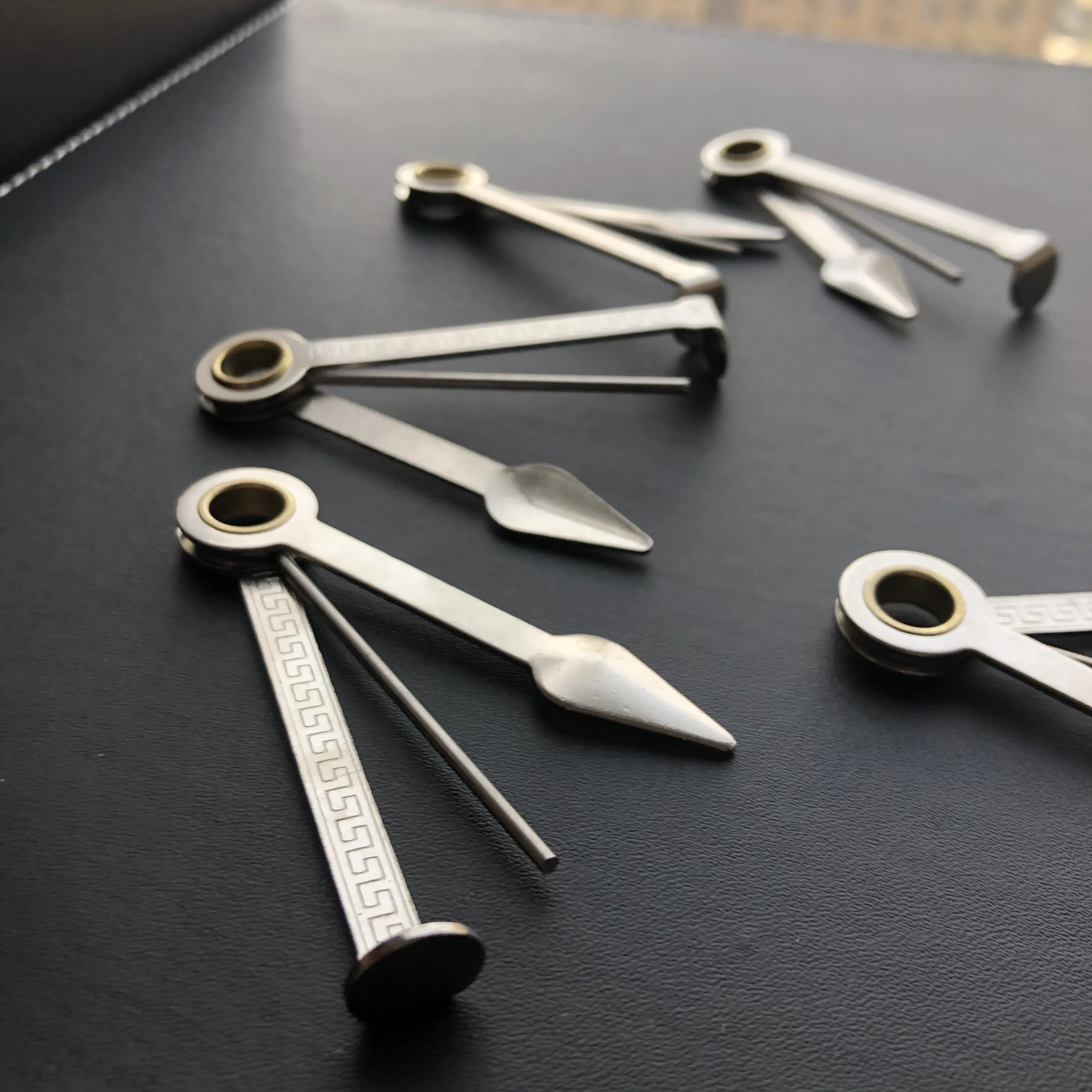 Quartz tools  Insert and Pick Useful metal Tools