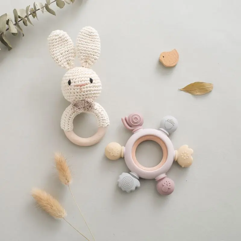 Wholesale Baby Wooden Crochet Rattle Silicone Teether Ring Two-piece Animal Baby Toy Set