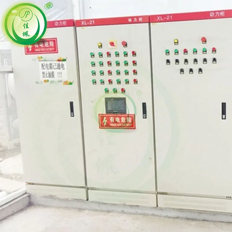 Large Agricultural Greenhouse with Motor Ventilation PCsheet Manufacturing Film Greenhouses Including Irrigation System for Sale