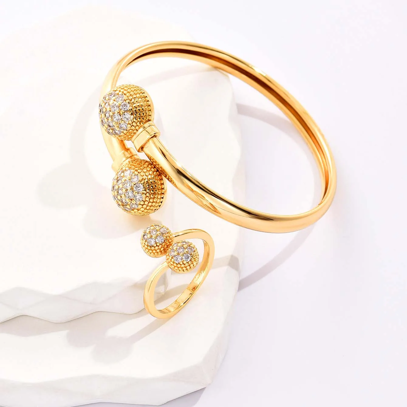 Wholesale Saudi Gold Ball Design Cuff Bangle Bracelet Flexible Cubic Zirconia Ring and Bangle Two Pcs Sets Jewelry Women