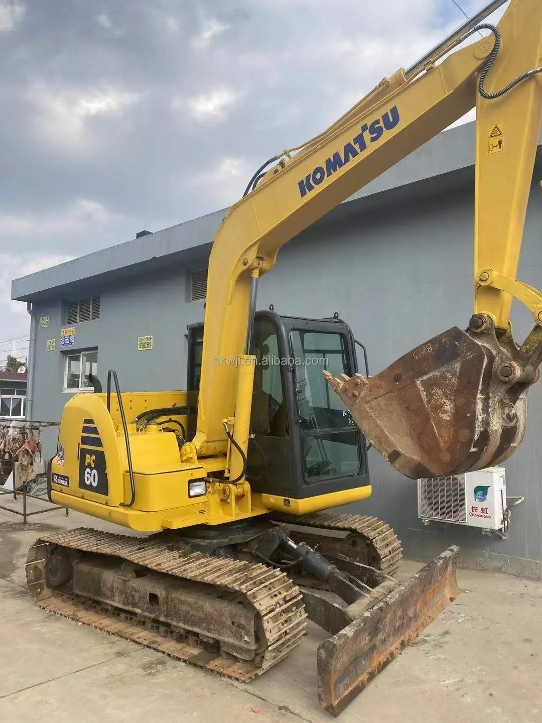 Б/у экскаватор Komatsu PC60/б/у мини-экскаватор komatsu
