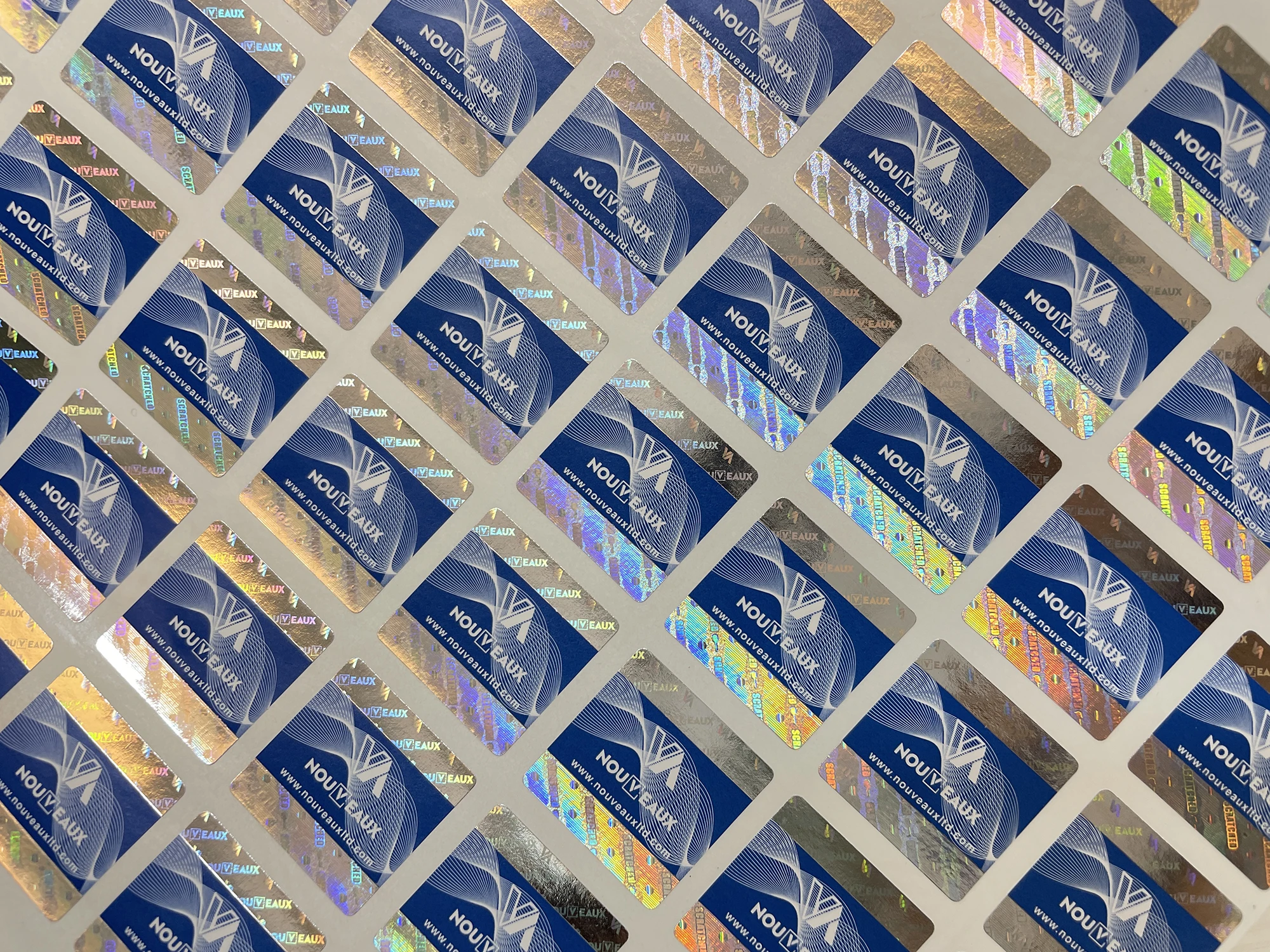 Custom Anti-fake Hologram Sticker Authenticity Security Sequence Codes and Floating Patterns Logo Label