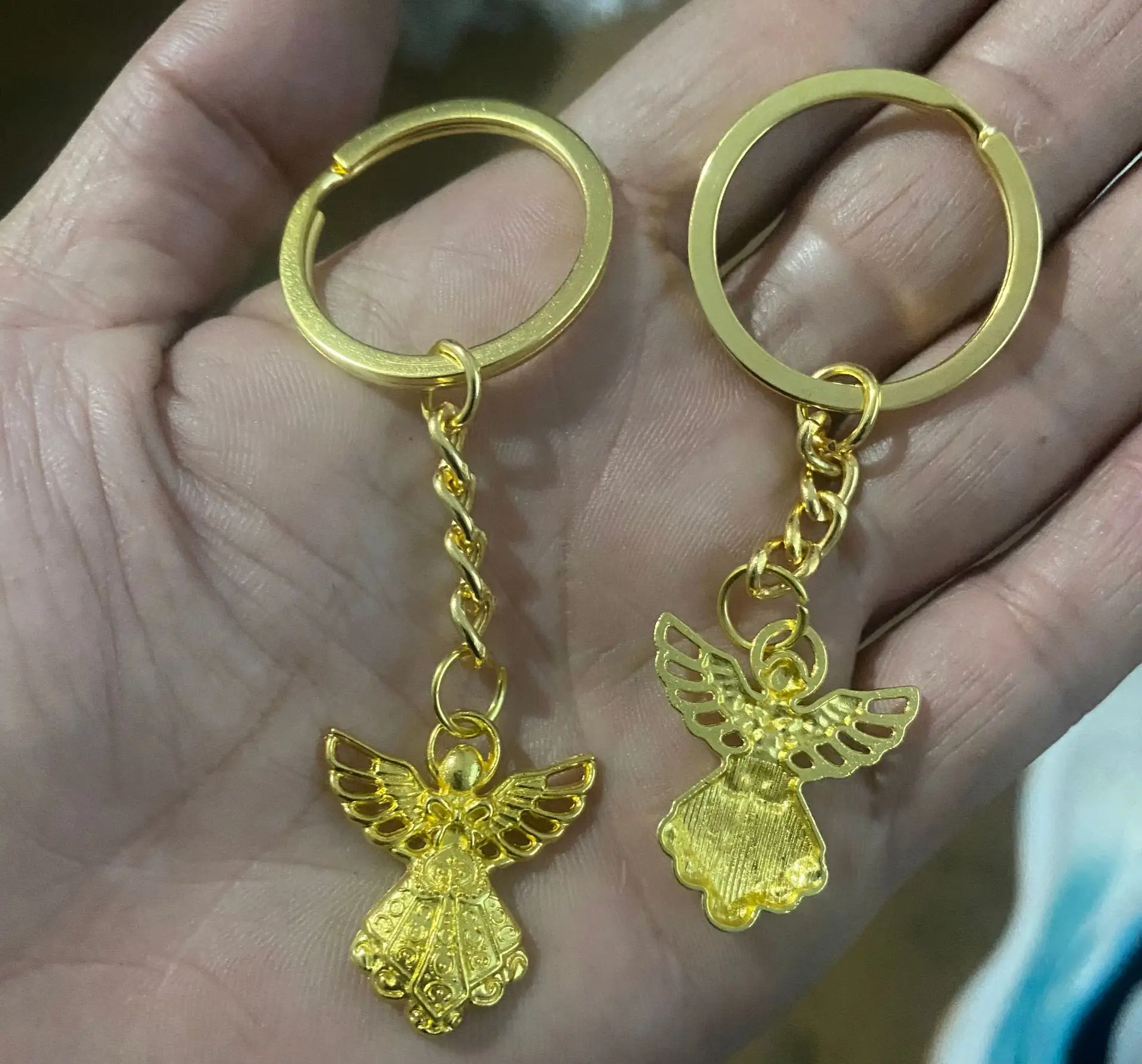 wholesale 3D metal Guardian Angel Keychain For Gril Lucky Gift Baptism Party Favor Souvenirs Christian pray guardian Key chains