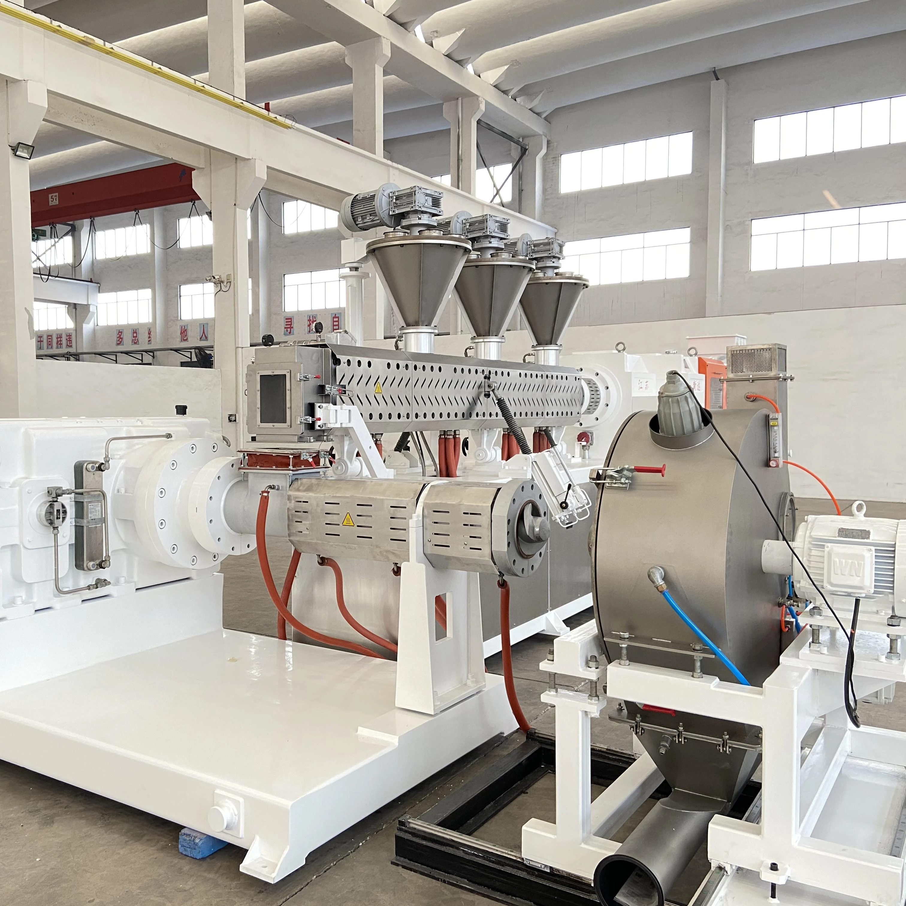 800 кг/ч комеситель экструдер/машина для полимерной компоновки HFFR XLPE EVA PE высоконаполнительная маточная