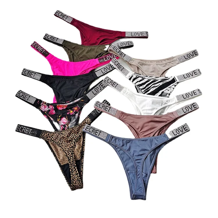 Женское нижнее белье со стразами