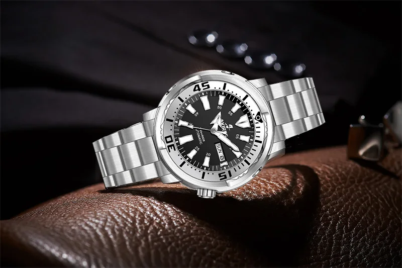 Customized Logo Mechanical Sapphire Crystal Nh35 Diver 200m Waterproof Low Moq Watch