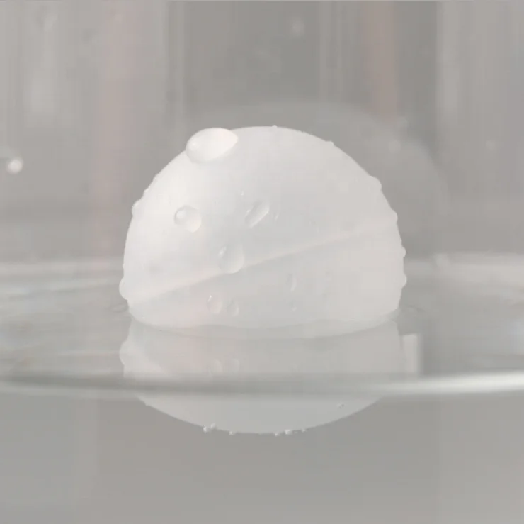 2022 hot sell 44mm 50mm pp hollow plastic balls blow molding roller on balls