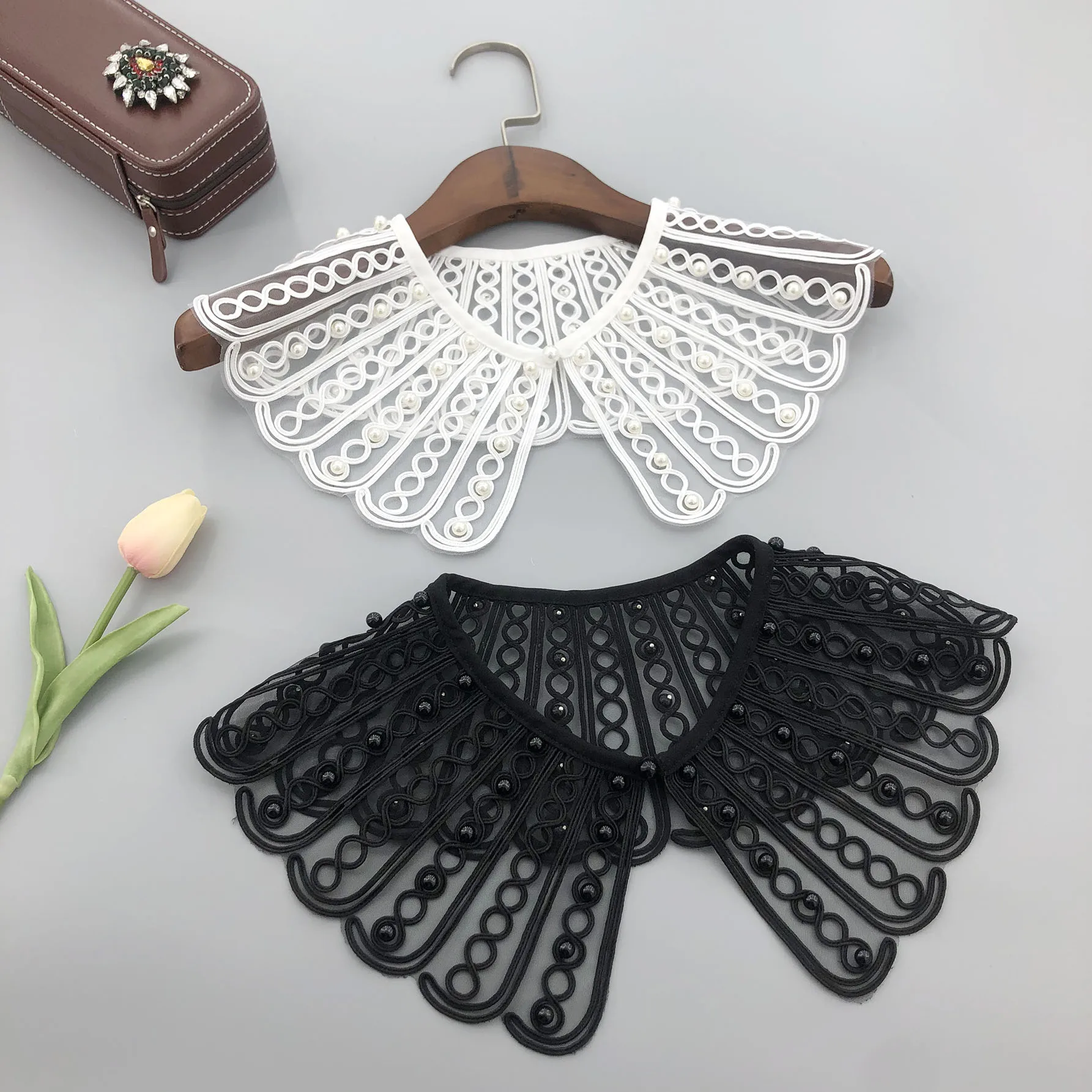 Wholesale Polyester Fabric Detachable Woman Collar Fake Lace False Collars Pearl Embroidered Shawl