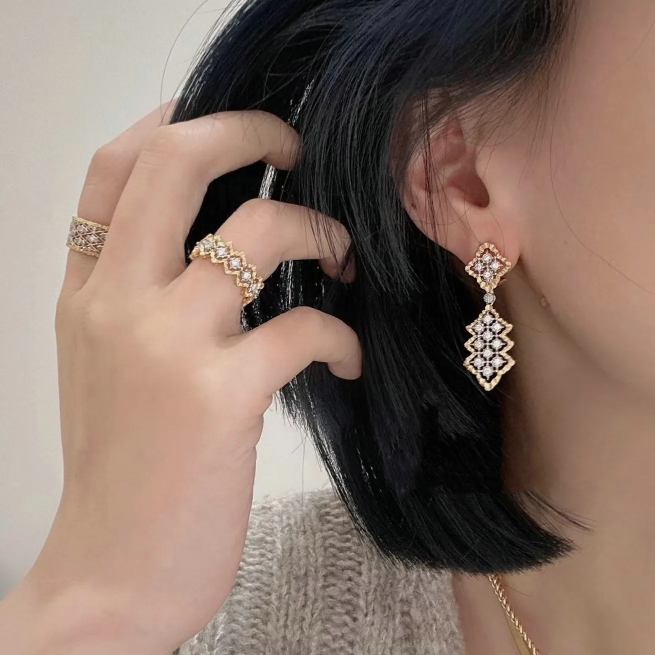 Luxury Atmospheric Flowers Geometric Stud Earrings Women Trendy Silver Plated Brass Jewelry Emerald Cut Diamond Anniversaries