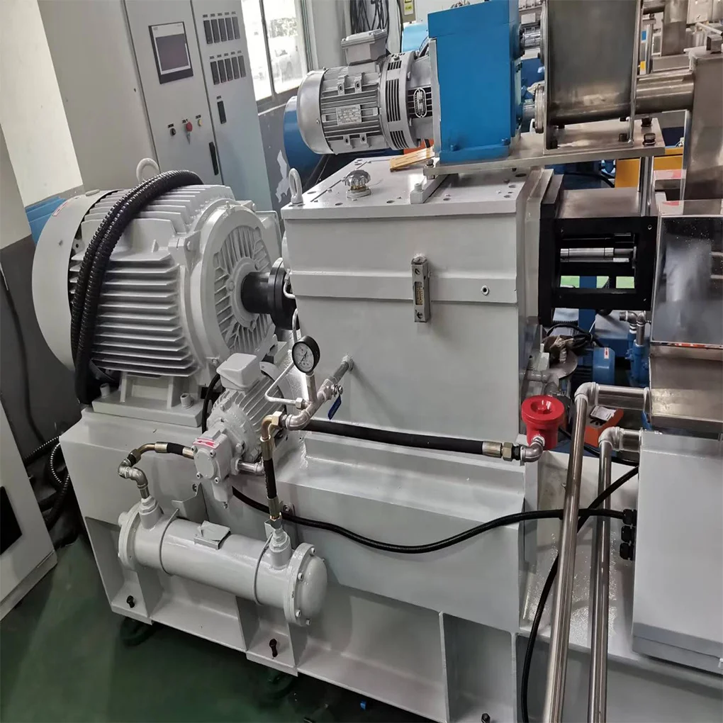 Pp/pe+20%80% Calcium Carbonate Filler Masterbatch Twin Screw Compounding Extruder / Color Masterbatch Making Machine