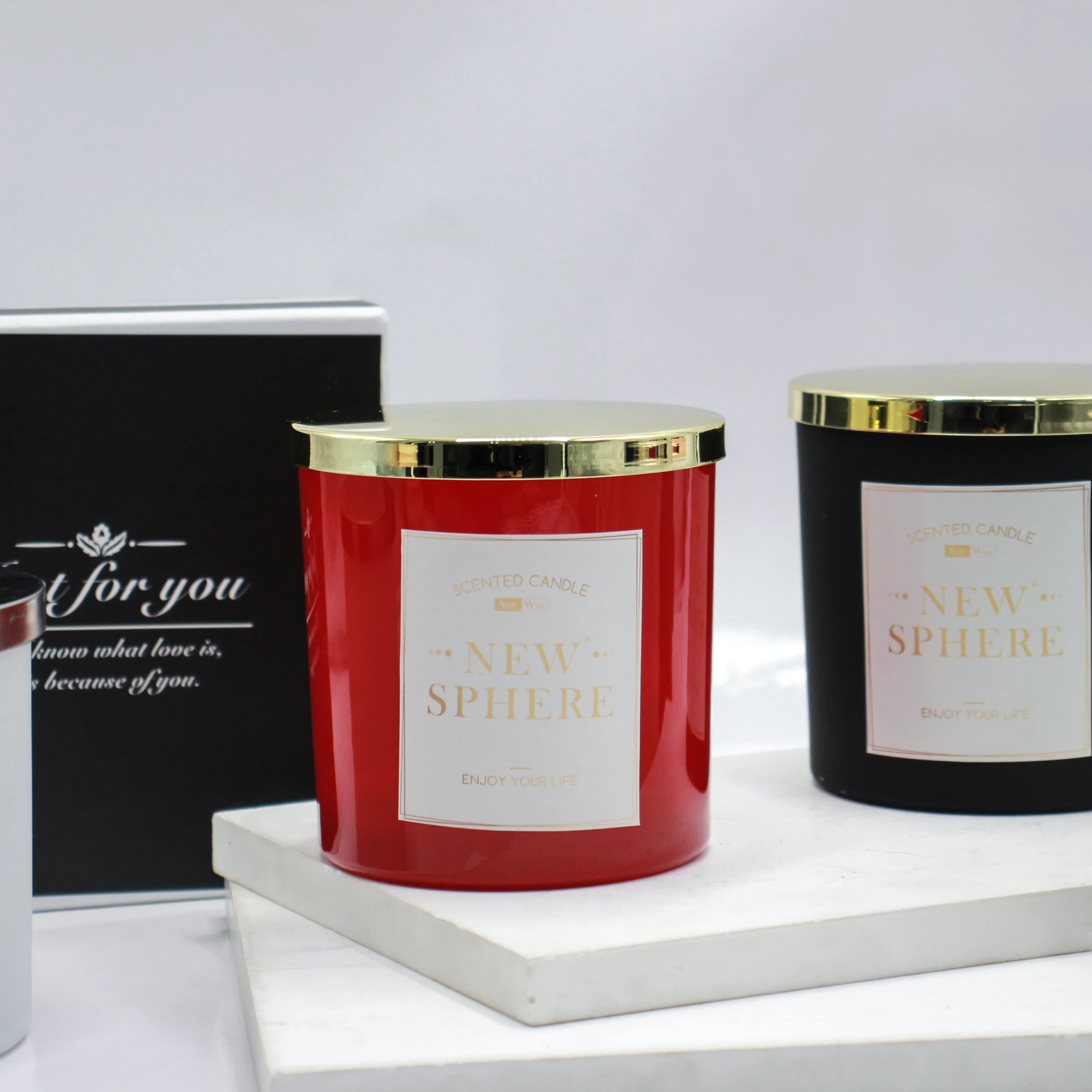 12oz Bolk Custom Morden Frosted White Red New Design Black Glass Wooden Jar Candle Luxury Metal Lids