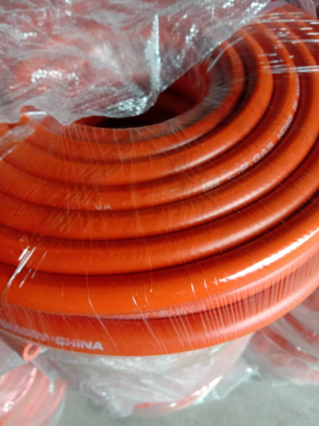 
gas hose 