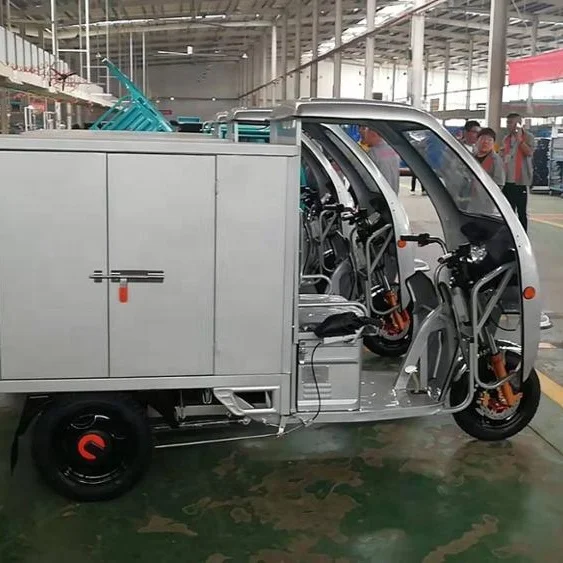 Front roof closed transport box electric tricycle tuk tuk