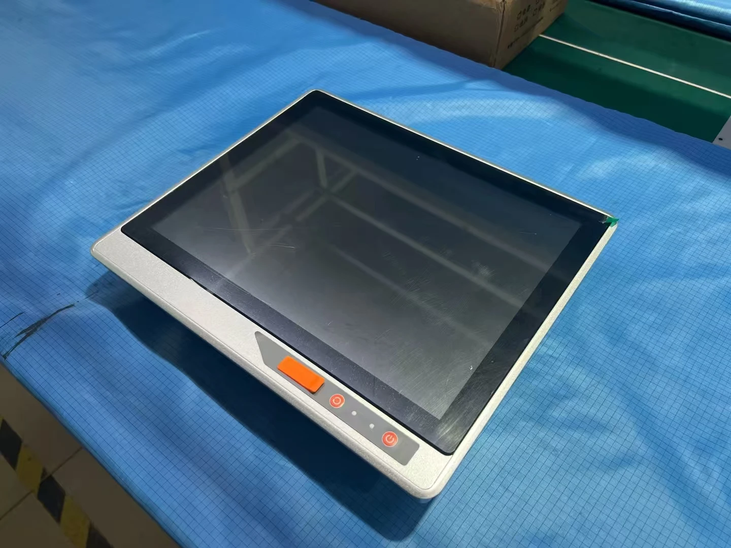 Popular Price Industrial Control Integrated Machine Smart External Embedded Control Integrated Machine Wired Lan Windows