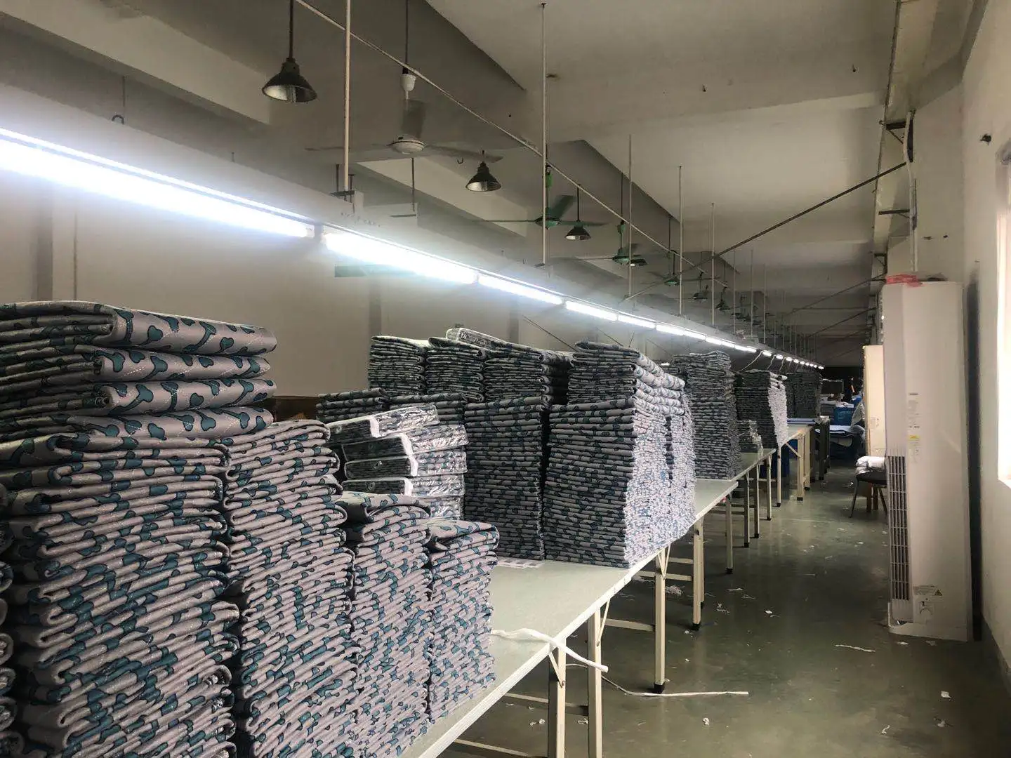 Factory Wholesale Waterproof Washable Puppy Pet Pee Pads