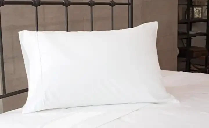 High-density White 100% Cotton Pillowcase Pillow Cover 20 x 30 inches Envelope Closure for Hotel/Home