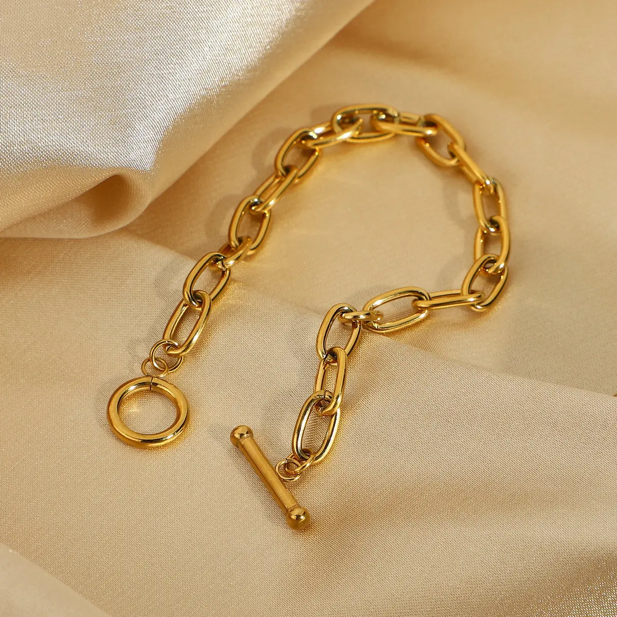 Wholesale Stainless Steel Jewelry Oval Link Paper Clip 18k Gold-plated Toggle Bar and Ring Bracelet Fashion Jewelry
