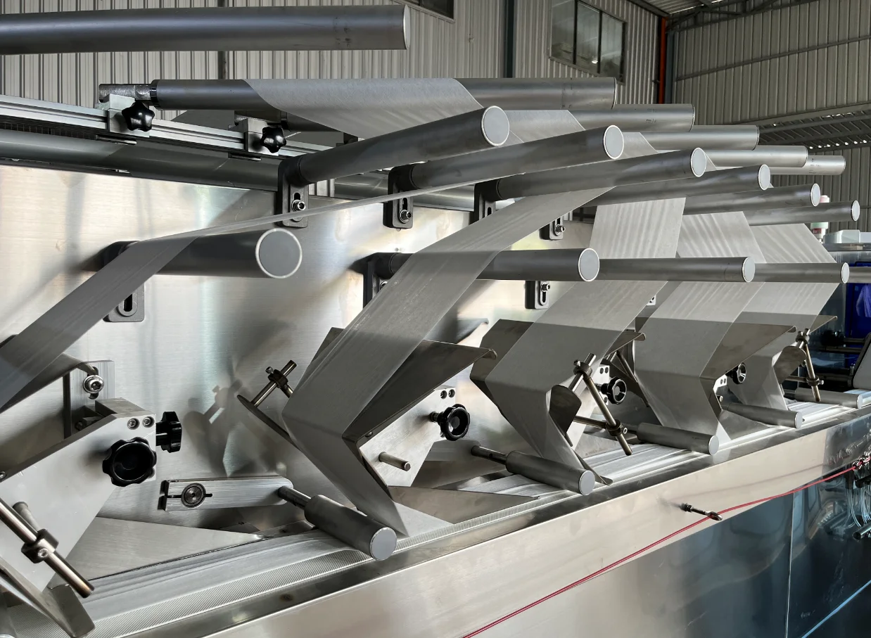 full automatic roll wet wipes making machine baby wipes making machine manufactory