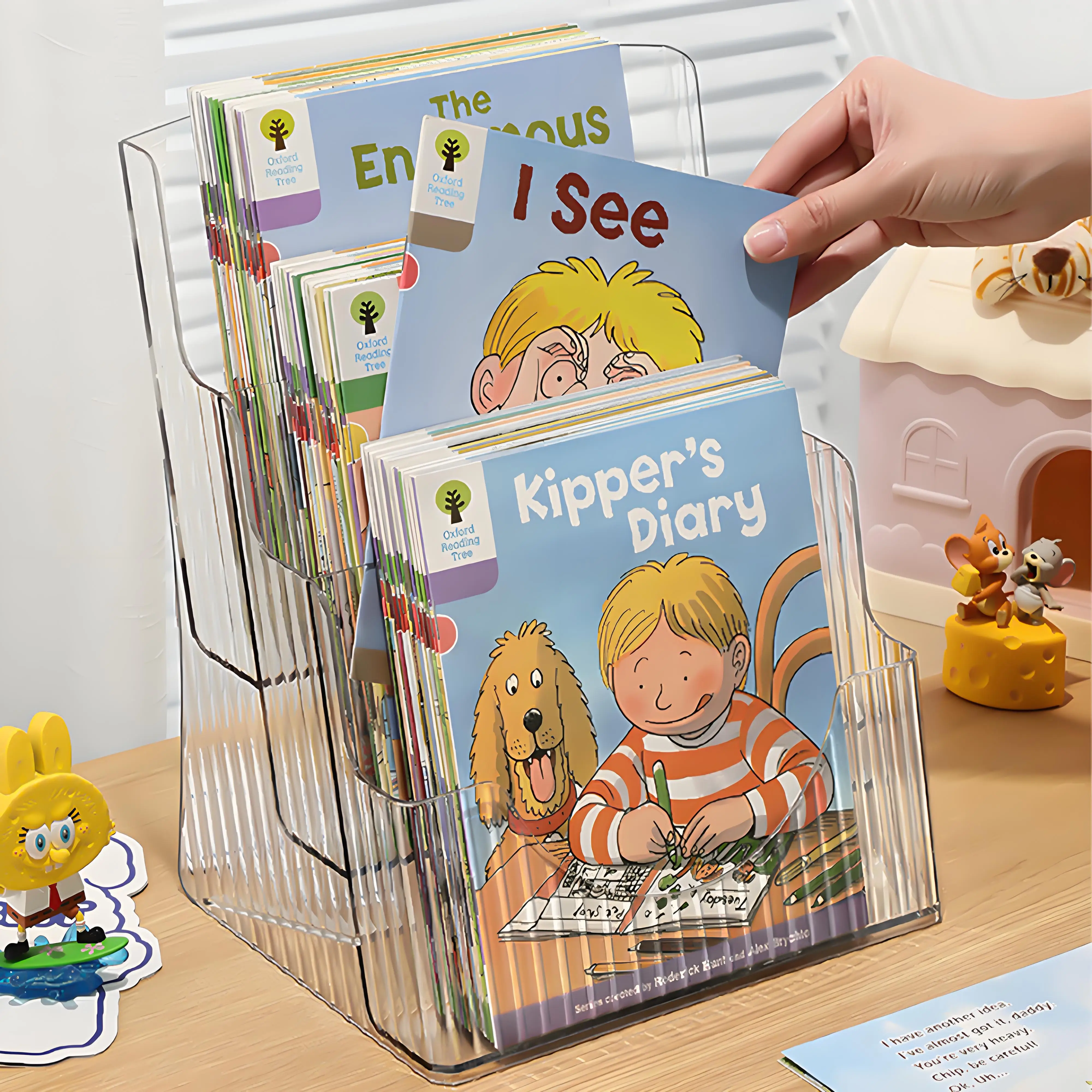 3 Tier Acrylic Brochure Holder, Clear Literature Organizer Magazine Rack for Wall or Workbench Brochure Display