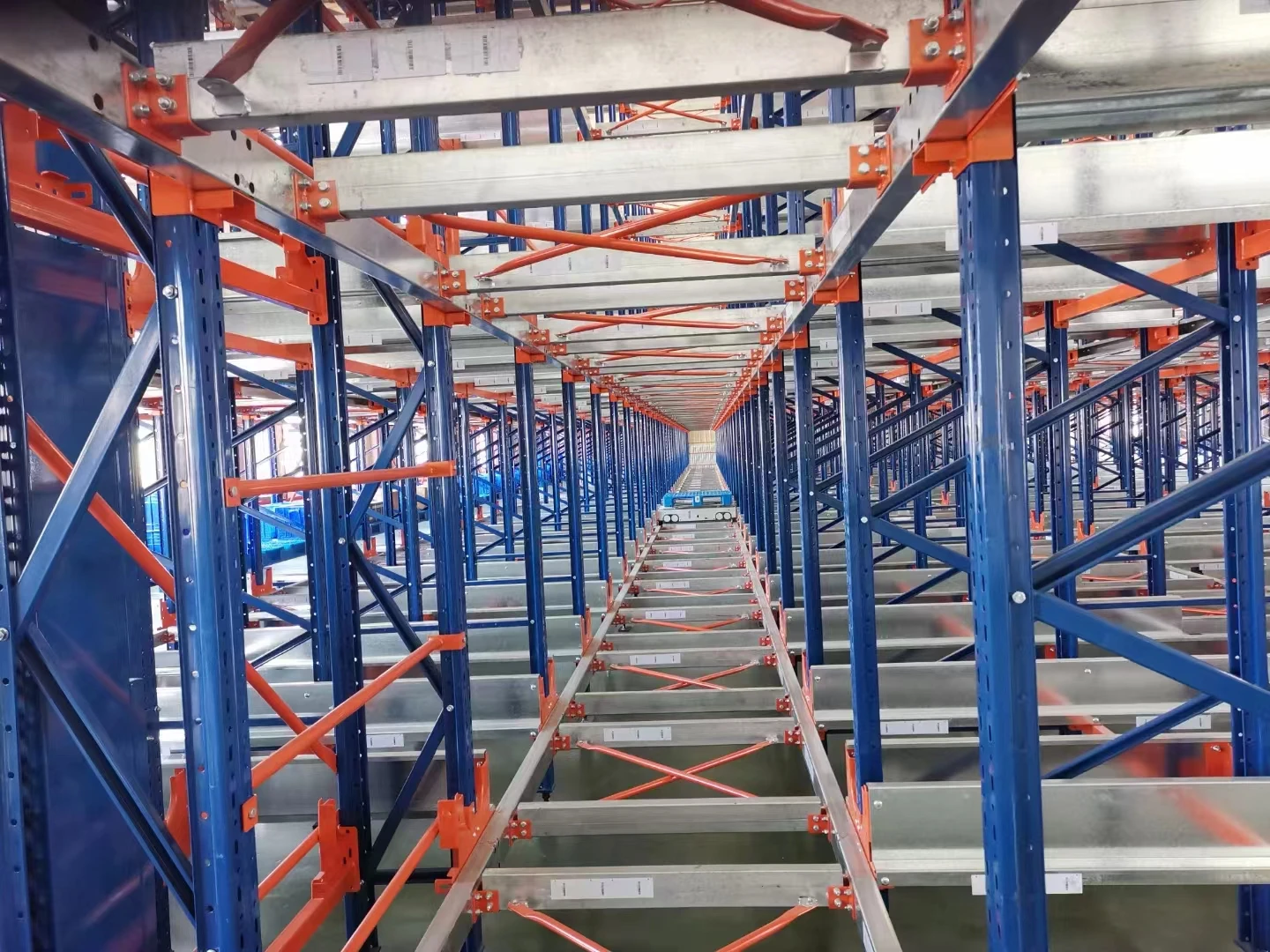 High efficiency radio shuttle pallet rack warehouse smart shelf rack heavy duty storage shelves