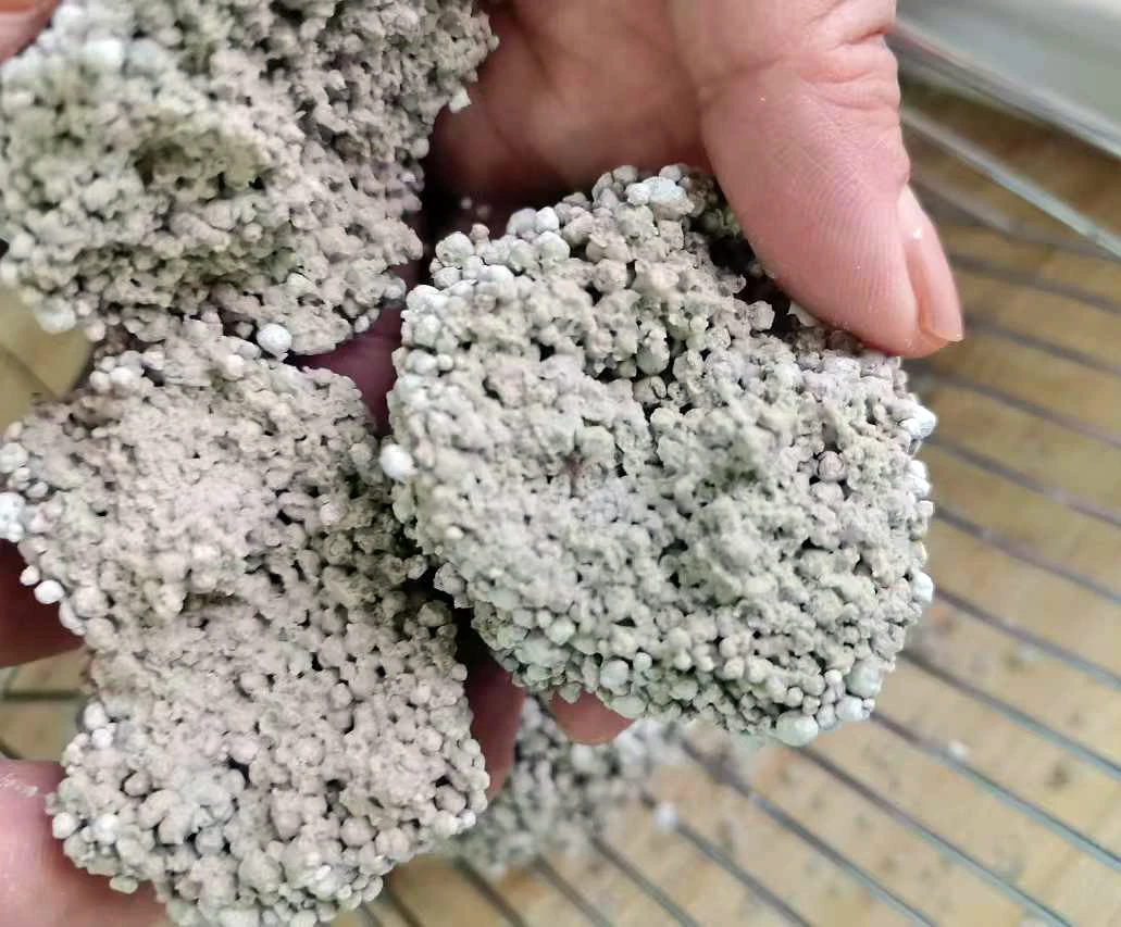 Oem Wholesale Bulk Premium Dust Free Organic Volcano Cat Litter Natural Clumping Clay Bentonite Cat Litter Sand