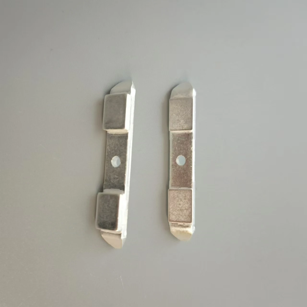 EMD 8262194 EMD Contacts for Diesel/Electric Vehicles AgCdo Electrical contact assembly for locomotive