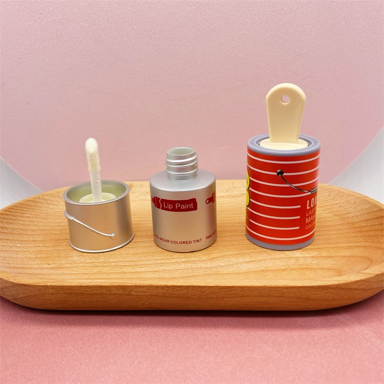 8ml Unique shape custom logo plastic lip gloss tube bottle for cosmetic