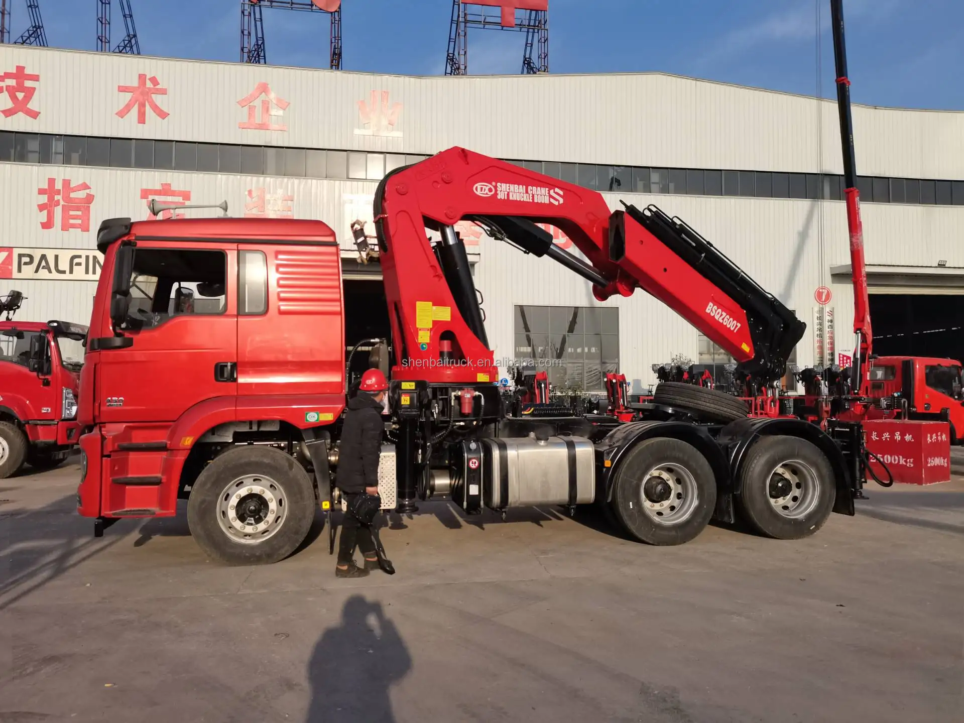 Shacman M3000S F3000 6x4 430 л.с. трактор с краном Shenbai 30 тонн 35 40 гидравлический складной кран в Мексике