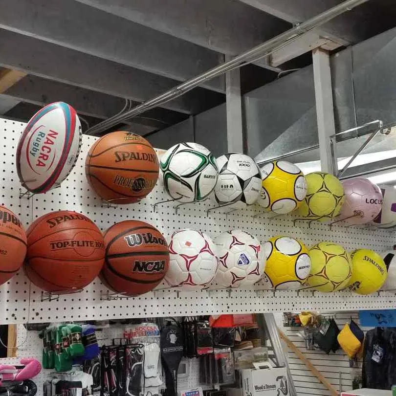 Metal Chrome Gridwall hat display rack baseball cap holder