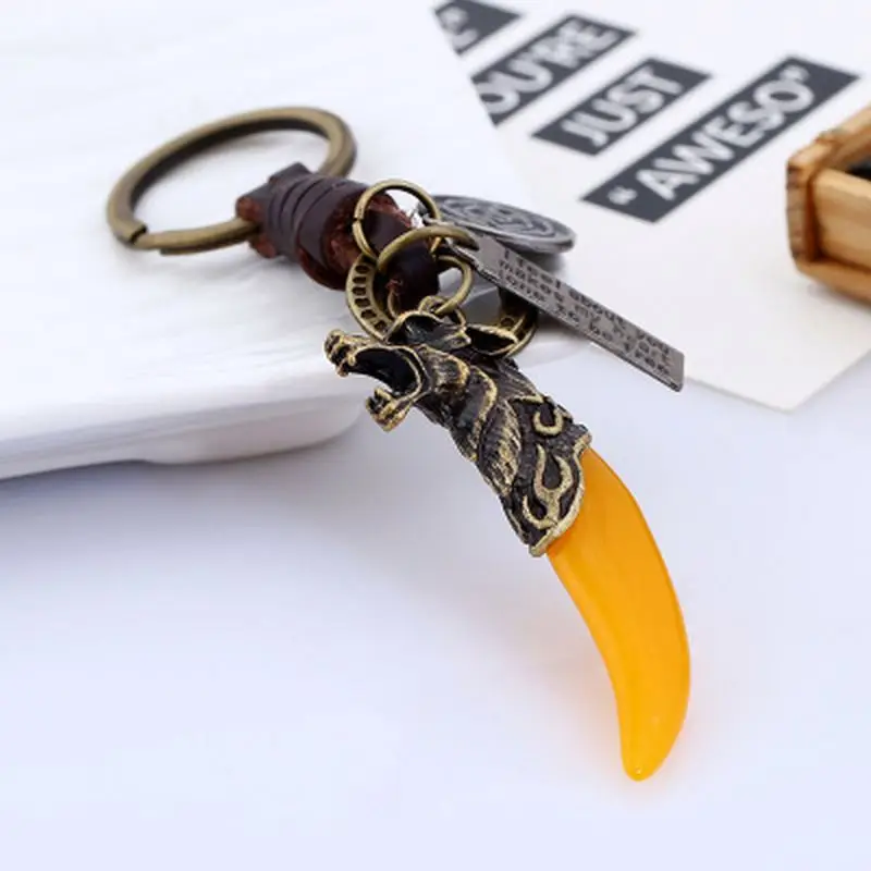 3D Wolf Pendant Keychain Wolf Teeth Keyring Animal Charms Norse Viking Amulet Key Ring Key Chain Jewelry Gift