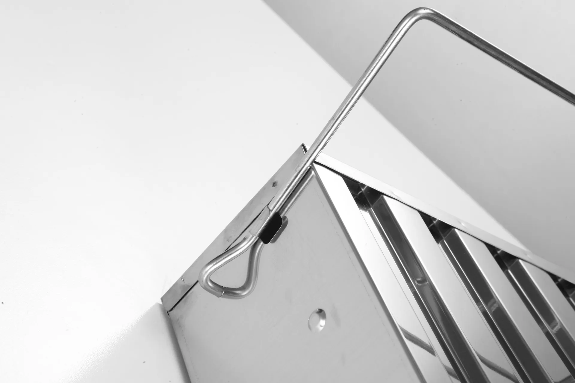 Маленький новый дизайн дешевый высококачественный портативный складной открытый гриль для барбекю из нержавеющей стали кемпинга