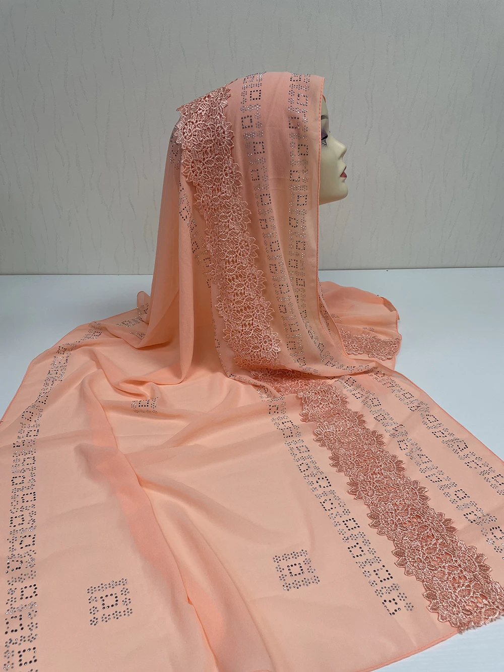 MS-2073 2024 latest wholesale chiffon hijab premium magnetic plain hijab chiffon rhinestones shawl hijab scarf women