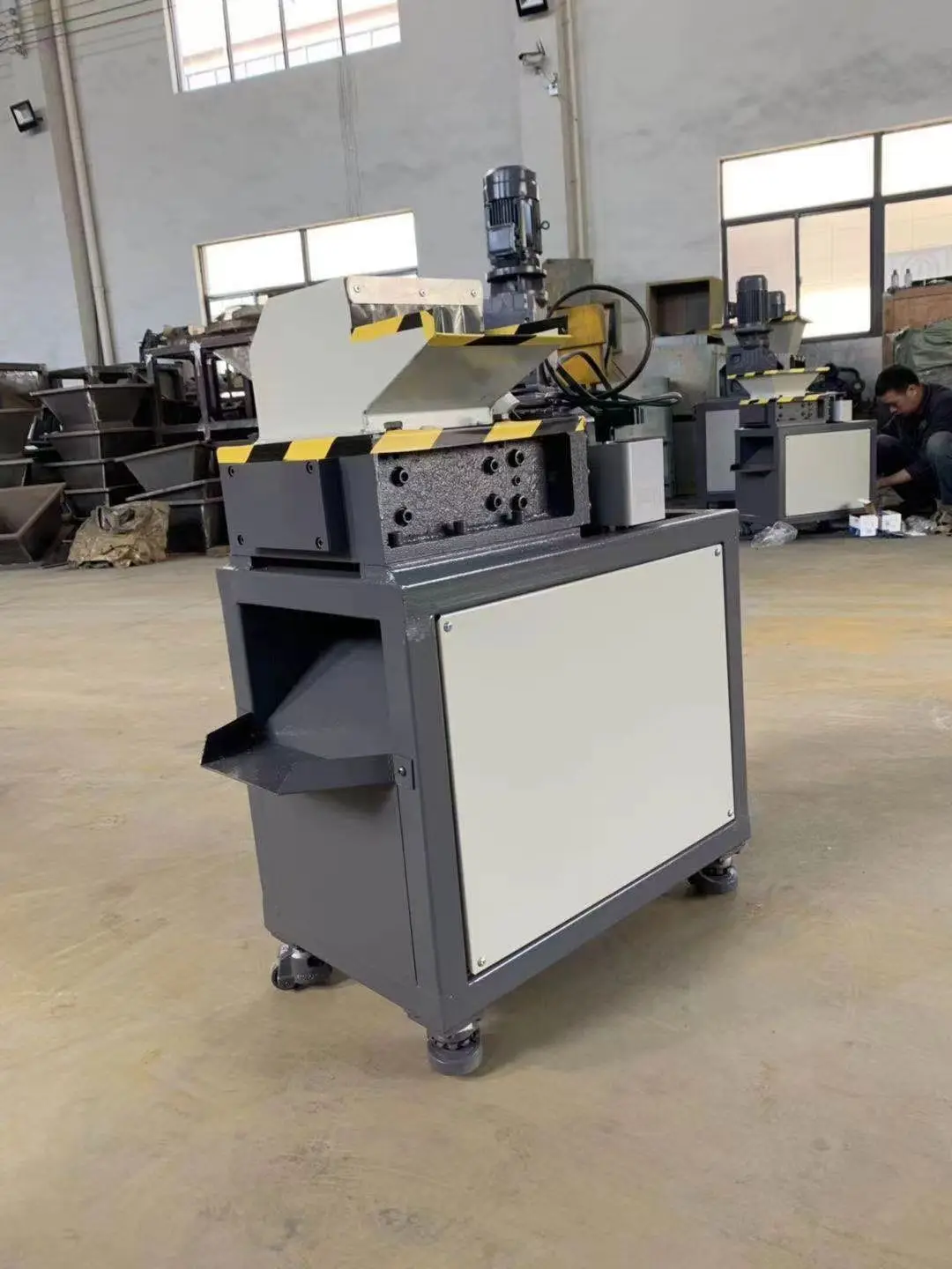 Double Shaft Shredder Scrap Metal, Gas Tank Squeeze Shredder / Double Shaft Shredder For Garbage Dump Recycling Station