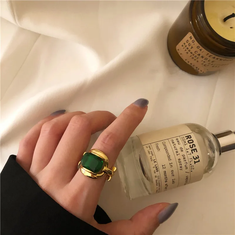 Vintage Luxury Emerald Crystal Finger Ring 18K Gold Plating Stackable Green Gemstone Ring Jewelry for Women Girls