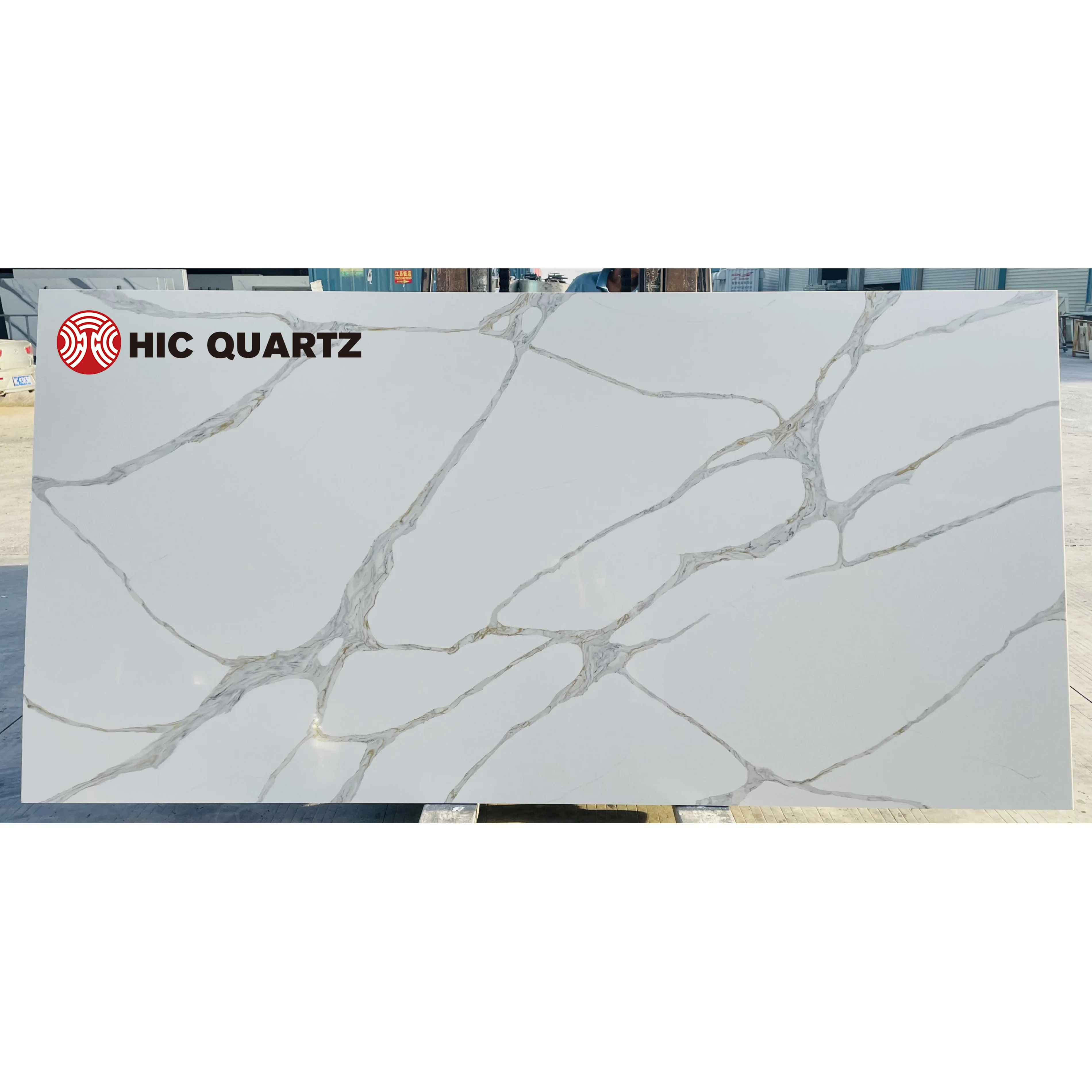 2023 New Golden Vein Artificial Quartz Stone Slabs Calacatta White Quartz Stone Wall Graphic Finish Technical Artificial Stone