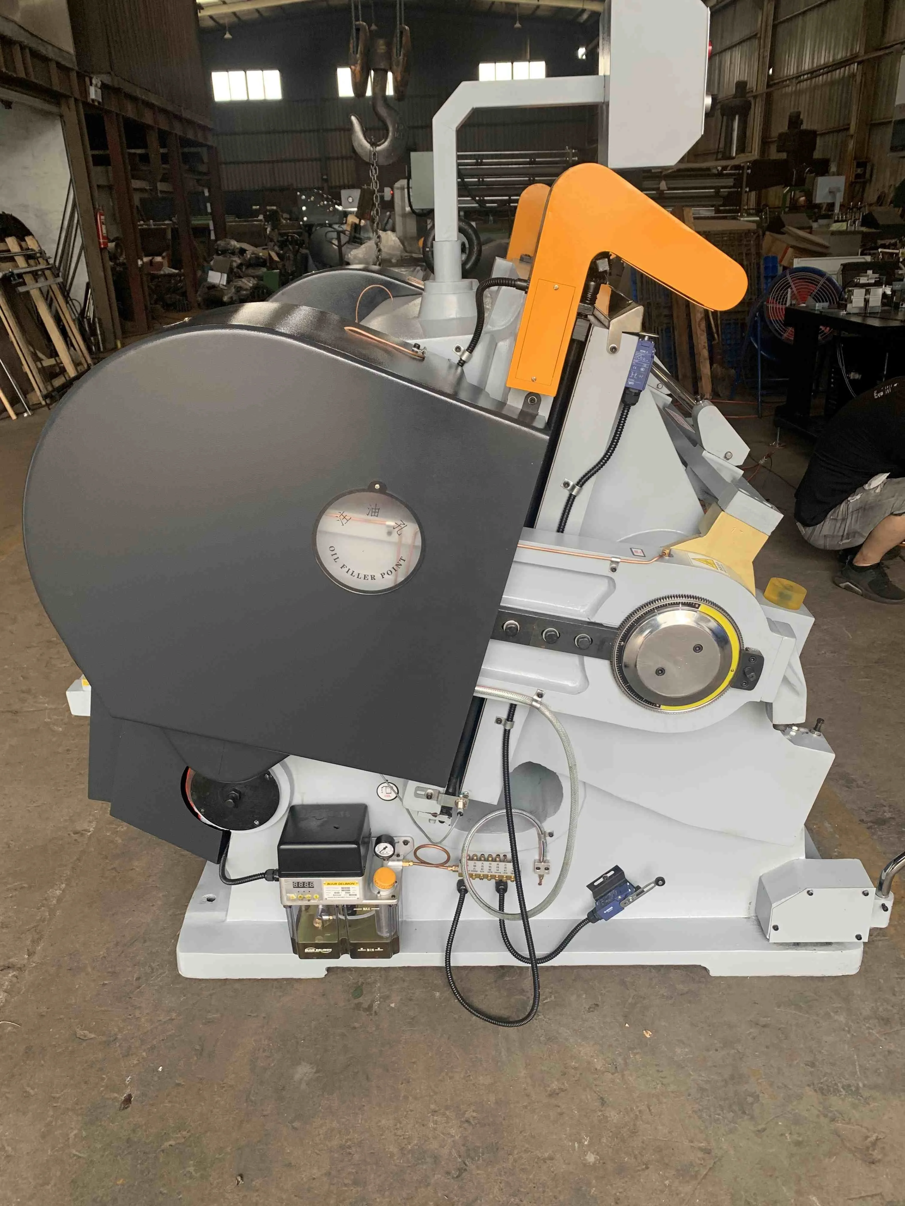 Станок для изготовления небольших бумажных коробок ML 930