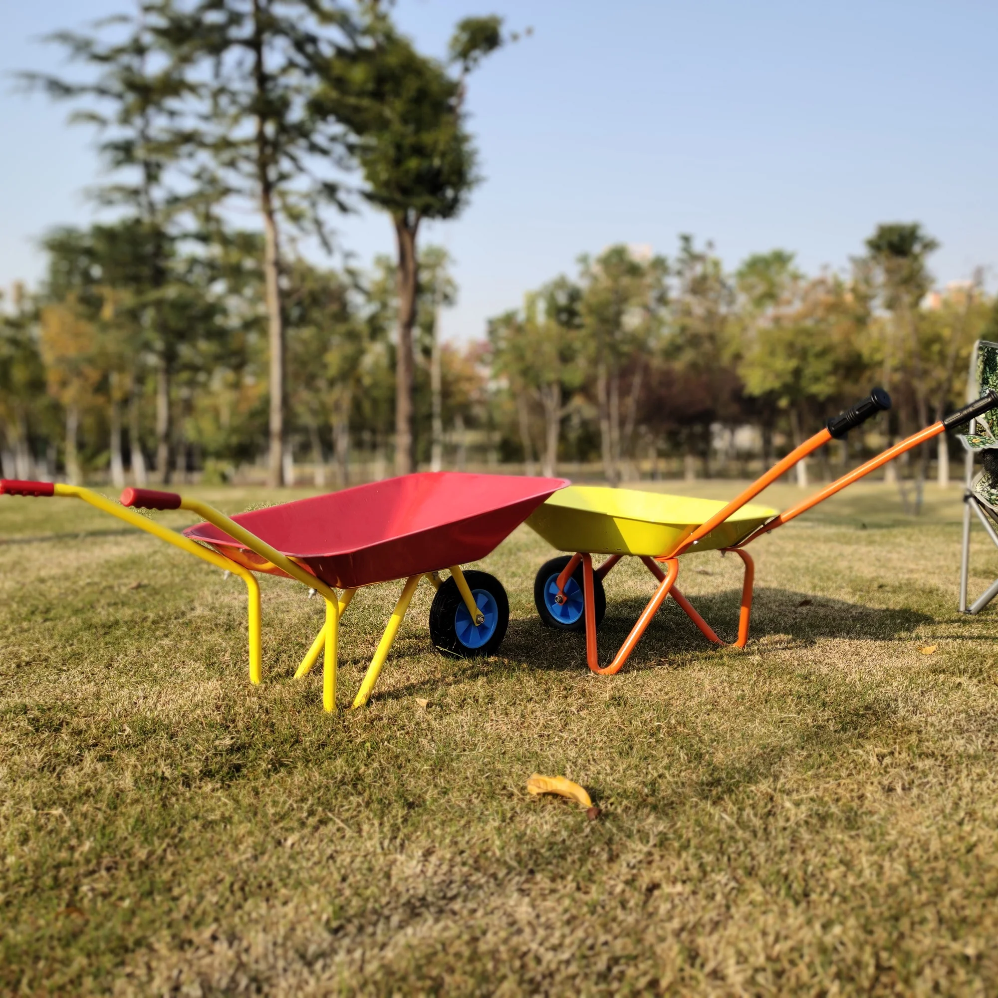 
kids love hot sales fancy bright colors garden tool Wheelbarrow set 