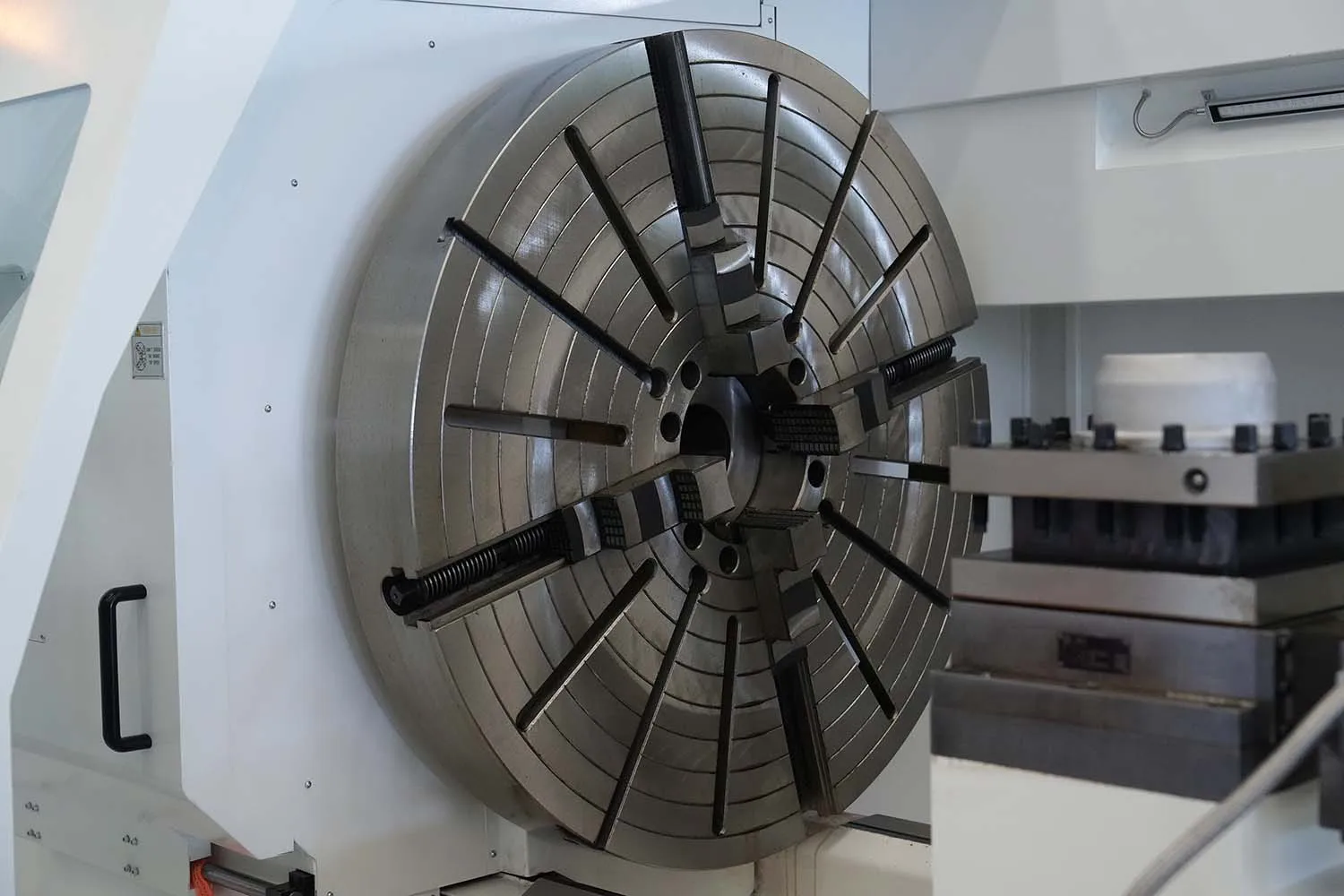 GT DMTG CK61125M Horizontal Flat Bed Multi Functional Lathe Turning And Milling Cnc Turning Center 3 Axis Machine  Torno Cnc