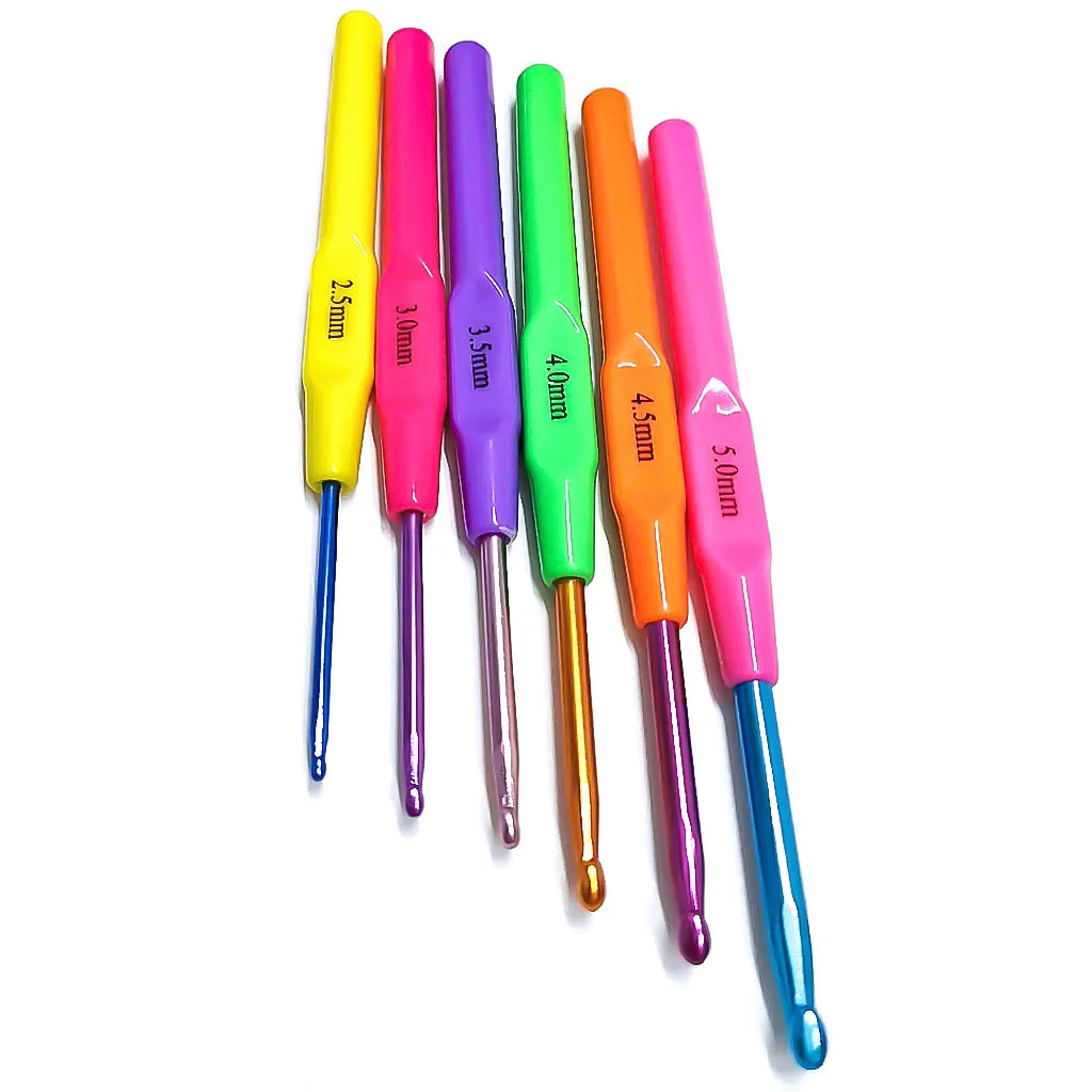 6 Pieces of Crochet Hooks DIY Yarn Weave Craft Tools with Ergonomic Plastic Handle