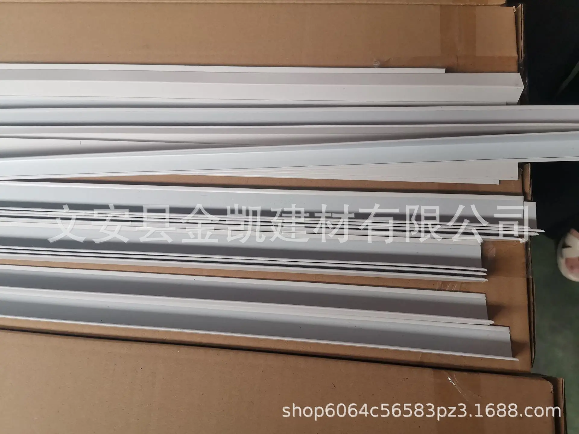 Factory Supply High quality ceiling tile hanging frame/false suspended galvanized ceiling t grid