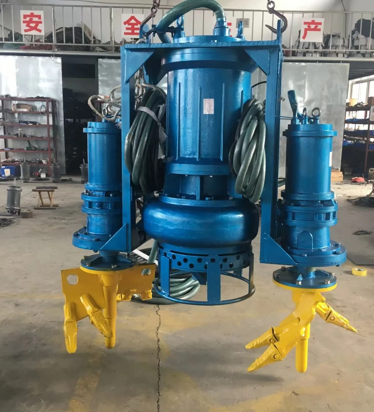 High Power Submersible Slurry Pump 110kw with Agitator for Wastewater Treatment and River Dredging