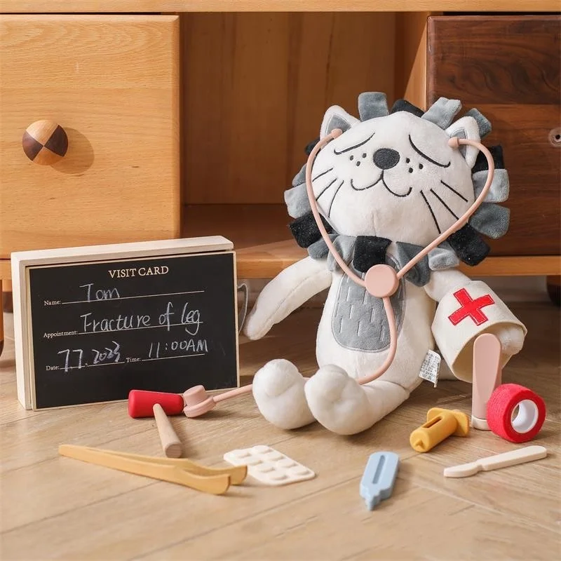 Wholesale Wooden Doctor Toy Set Simulation Medical Kit Toys Parent-child Game Role Pretend Play Toys for Kids Toddlers