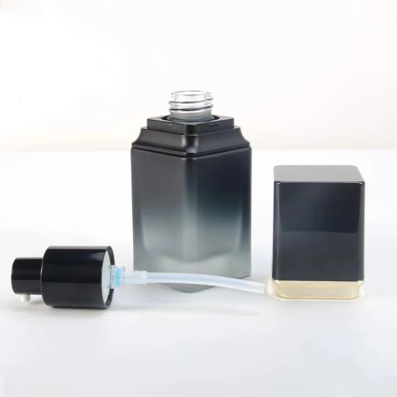 Wholesale 30ml Square Glass Isolation Cream Cosmetic Liquid Foundation Bottle Refillable Airless Pump Frosted Bottles