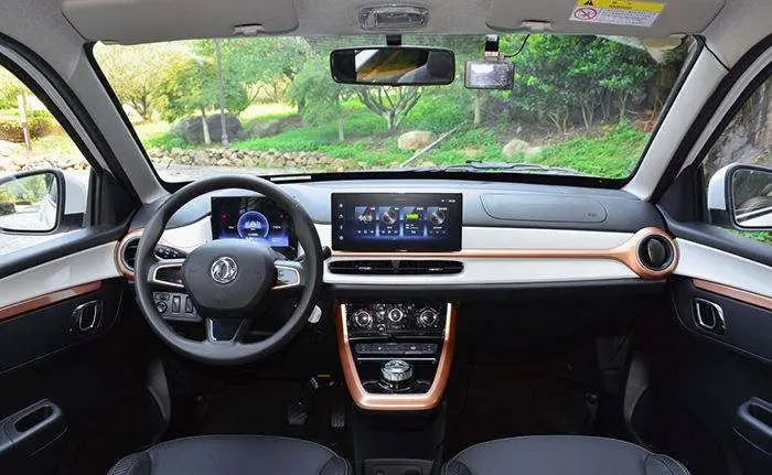 2022 2023 Dongfeng Nano Box Demo Car Plus 351Electric New Energy Vehicle 331Km Fast Charge Mini High Speed Suv Ev Nano Box Car