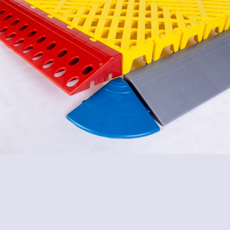 50*50*5cm Car Wash Anti Slip Pp Interlocking Garage Floor Tiles Removable Plastic Car Wash Floor Mats