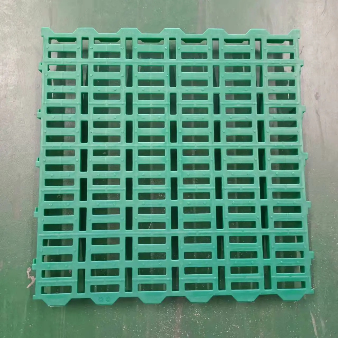 Plastic sheep slat flooring for goat shed farm