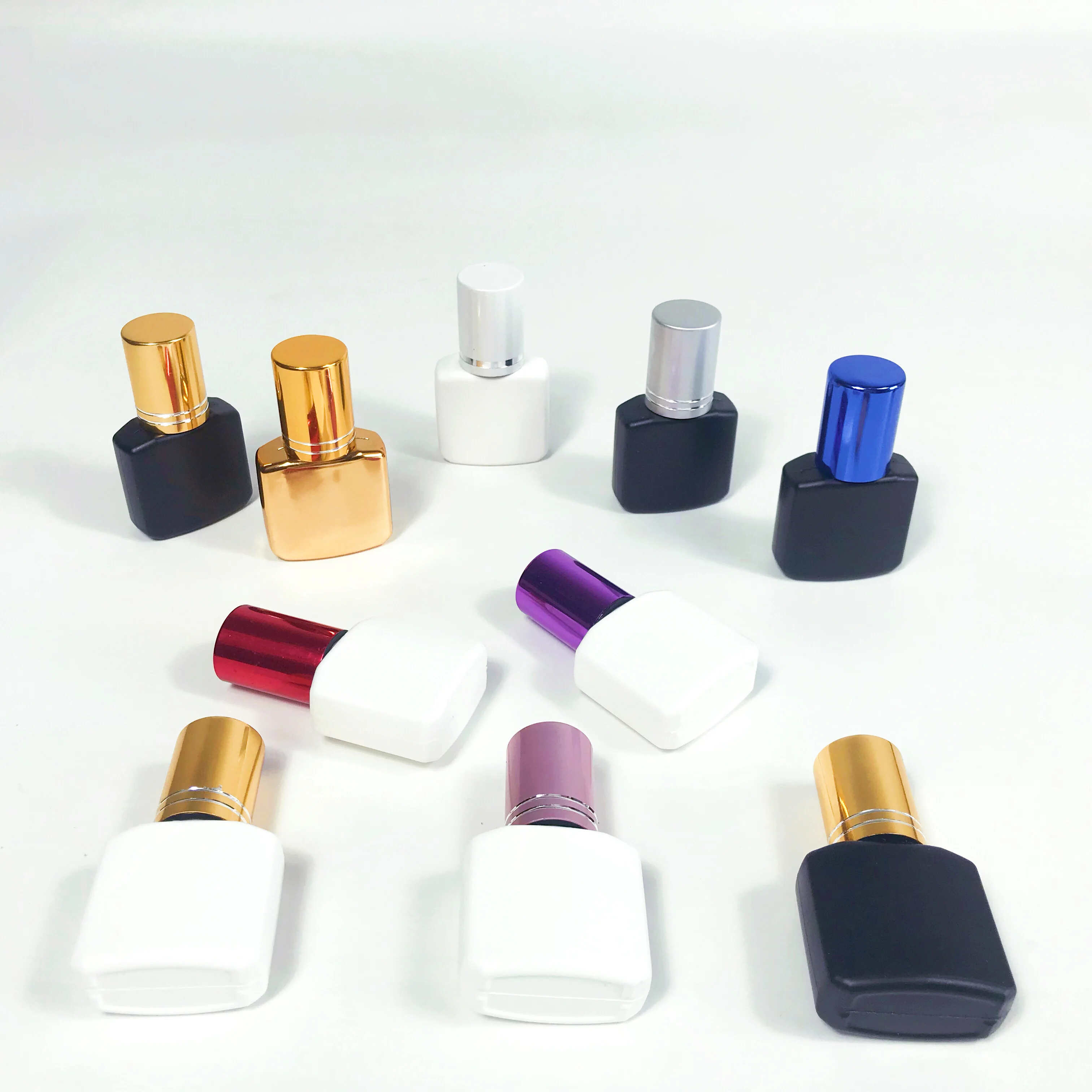 Custom Private Label 1-2 Second Dry Waterproof Super Fast Strong  Latex Free Vegan Eyelash Extension Adhesive Glue Wholesale